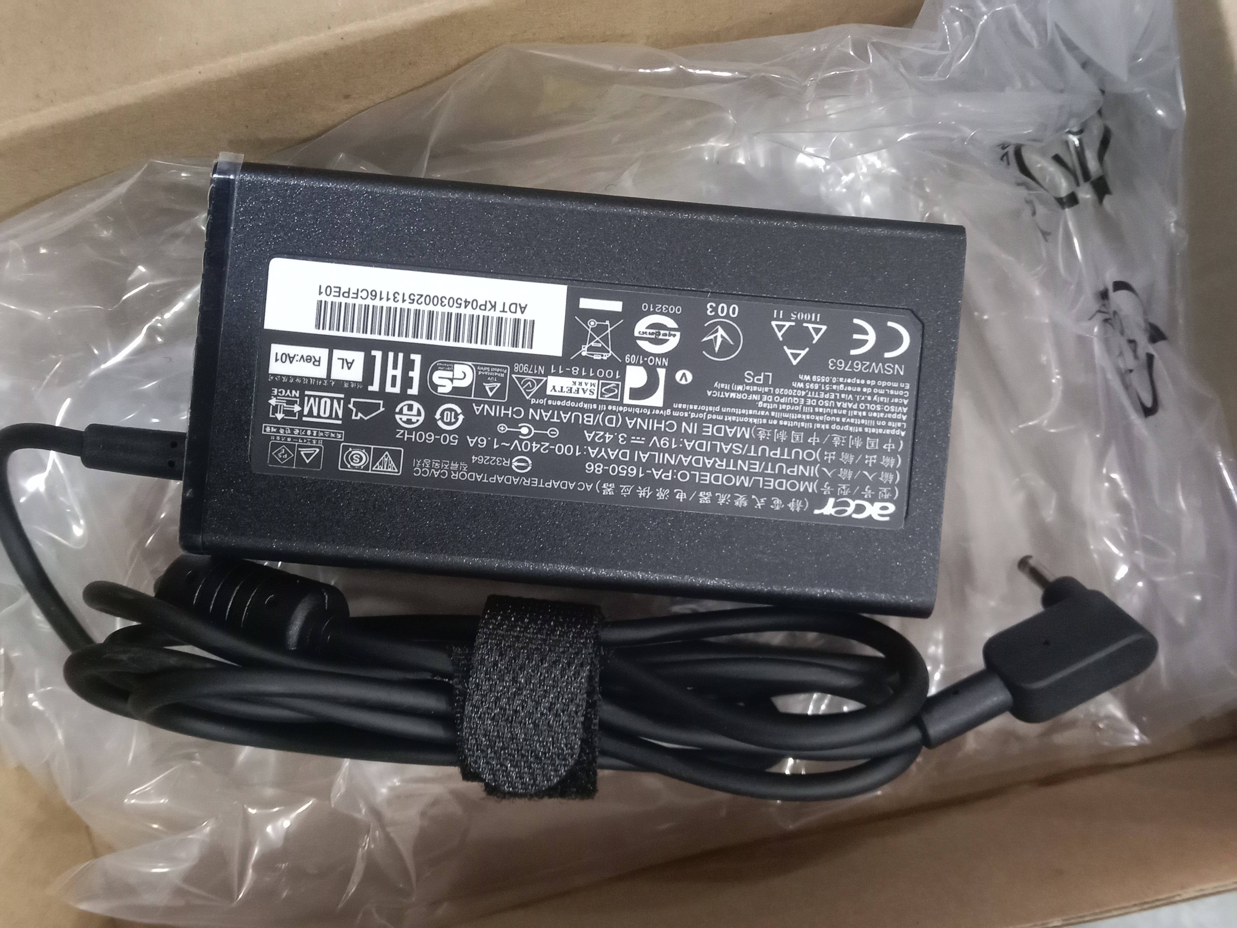 CHARGER ACER 19.V 3.42A, 3.0x1.1MM