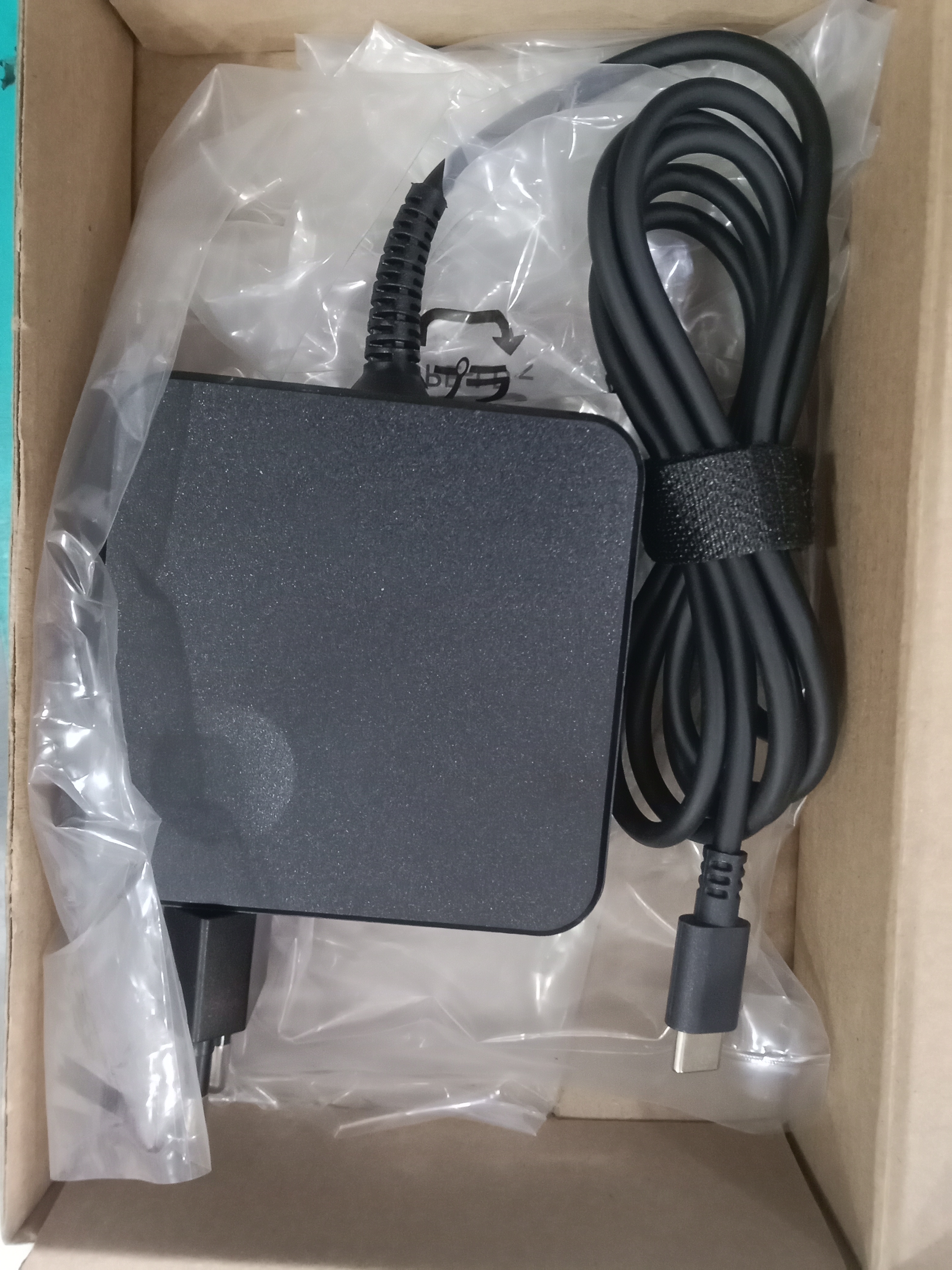 CHARGER LENOVO 20V 3.25A, UAB-C